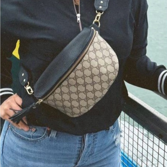 Gucci Brown Monogram Belt Bag - Picture 12 of 12